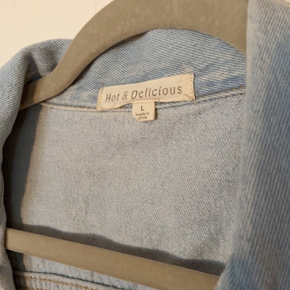 HOT & DELICIOUS | Distressed Jean jacket - Picture 5 of 6